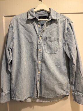 Abercrombie & Fitch Light Blue Denim Button-Down Shirt